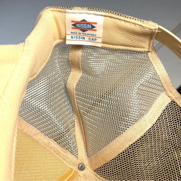 Vintage Hawaii Sailing Club, Mesh Embroidered Snapback Tourist Cap - Picture 5 of 6